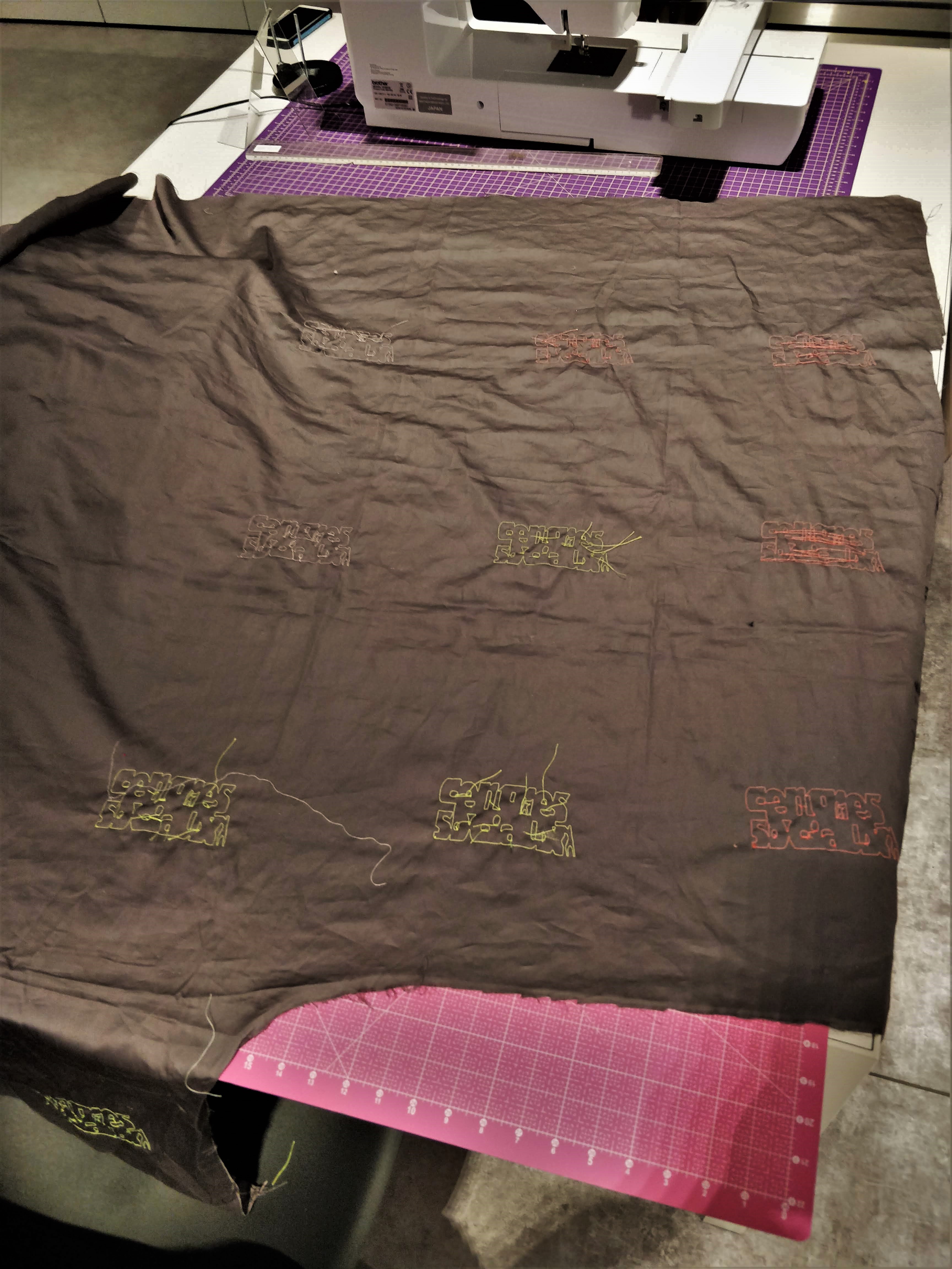 Le drap une fois toutes les broderies terminées
